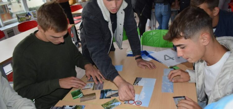 Játékos vetélkedőkön keresztül ismerkedtek a Cseresnyés diákjai a szelektív hulladékgyűjtés fontosságával