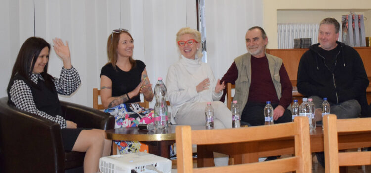 A legendás Teabárra emlékeztek a Cseresnyés kollégiumban