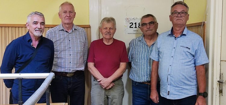 Nem róluk nevezték el a Cseresnyés Kollégiumot!